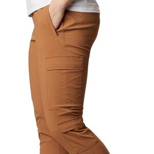 Columbia Women's Firewood Cargo Pants, Hiking, Outdoor, Stretch (NWT)